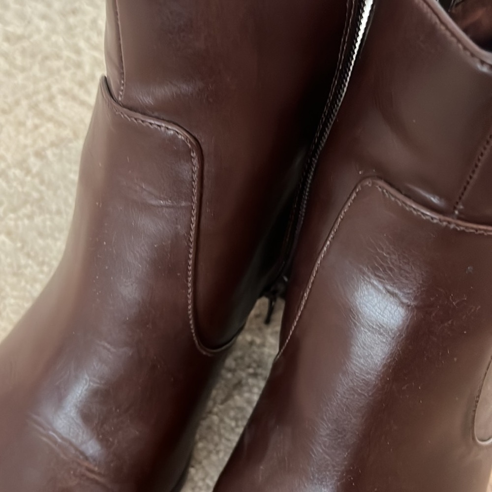 Brown boots - Picture 5 of 5